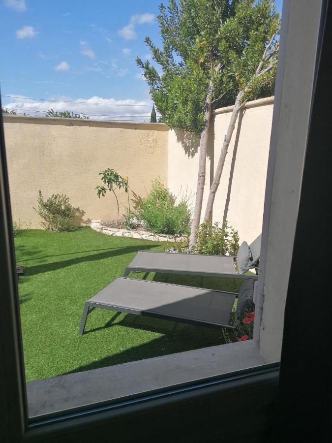 Apartamento A L'Ombre De L'Olivier LʼIsle-sur-la-Sorgue Exterior foto